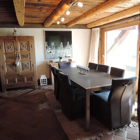 Le Geai Apartment Arveyes