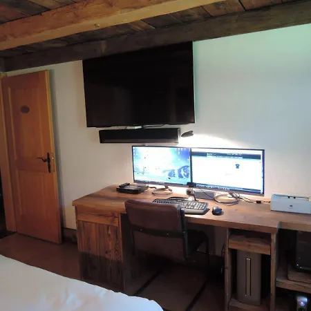 Le Geai Apartment *